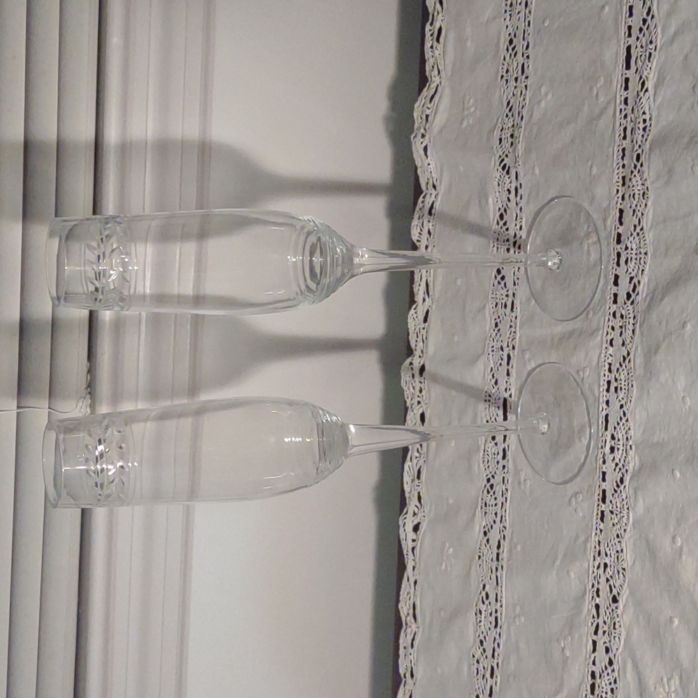 Set of 2 1940s Fostoria Laurel pattern champagne flutes